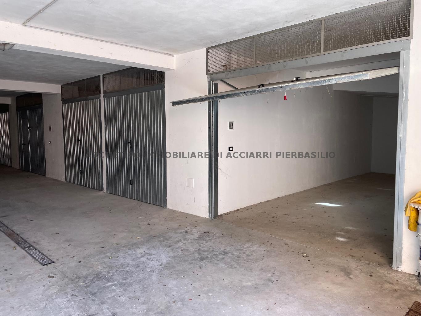 GRANDE LOCALE DEPOSITO/GARAGE /RIF 273  SALE MASSIGNANO