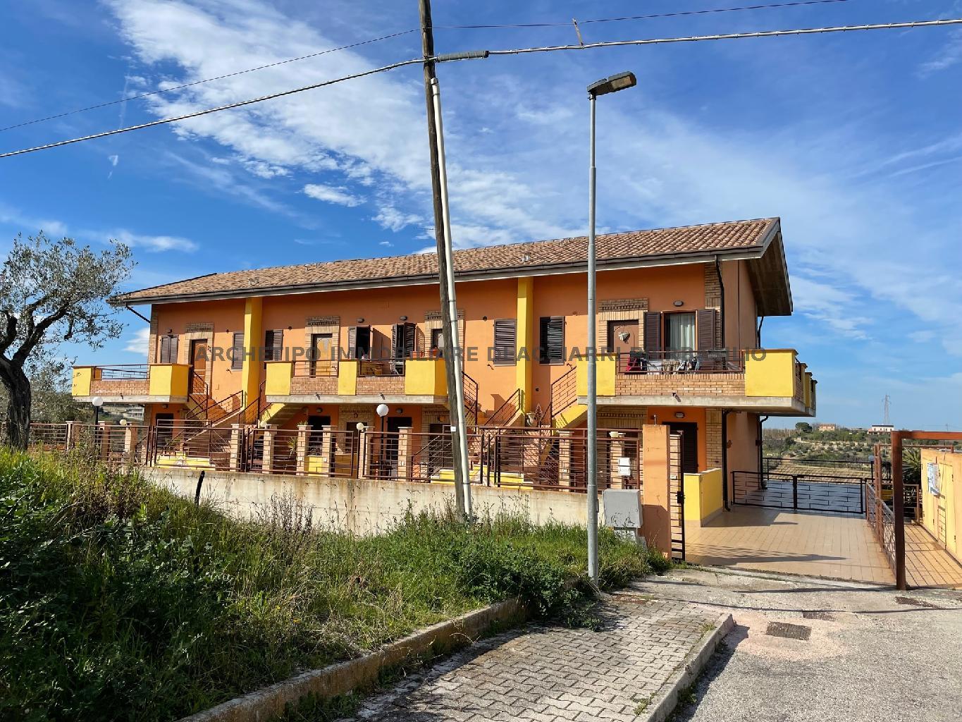 GRANDE LOCALE DEPOSITO/GARAGE /RIF 273  SALE MASSIGNANO