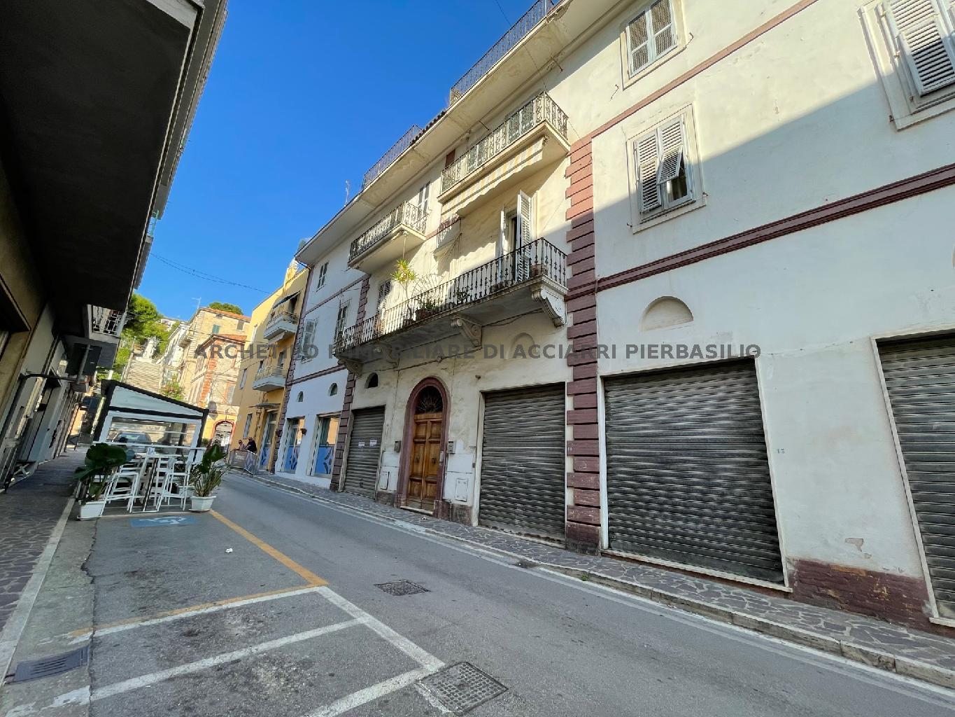 I GEMELLI DI VIA GARIBALDI - IL NORD/RIF 280  VENDITA CUPRA MARITTIMA