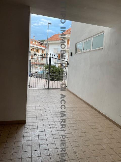 MARELLA/RIF 332  SALE CUPRA MARITTIMA