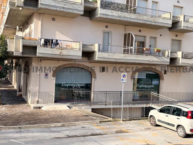 UFFICIO IN CENTRO -CUPRA/RIF 336  SALE CUPRA MARITTIMA