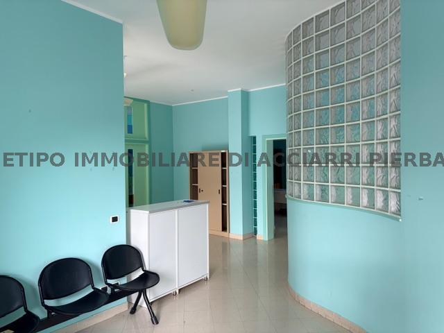 UFFICIO IN CENTRO -CUPRA/RIF 336  SALE CUPRA MARITTIMA