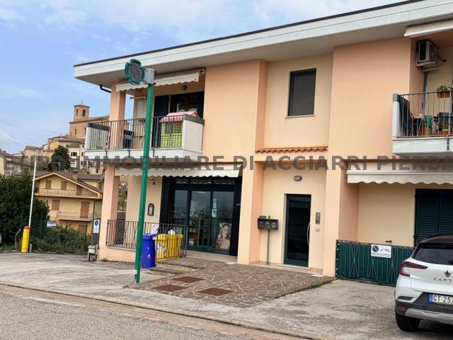 GRANDE GARAGE A MASSIGNANO  SALE MASSIGNANO