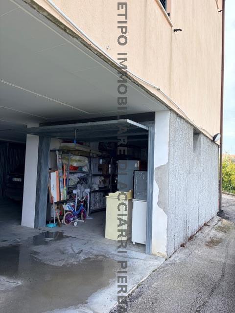 GRANDE GARAGE A MASSIGNANO  SALE MASSIGNANO