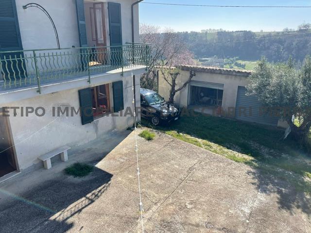 CASALE IL SOLE IN COLLINA MONTE FIORE ASO/RIF 350  VENDITA MONTEFIORE DELL'ASO