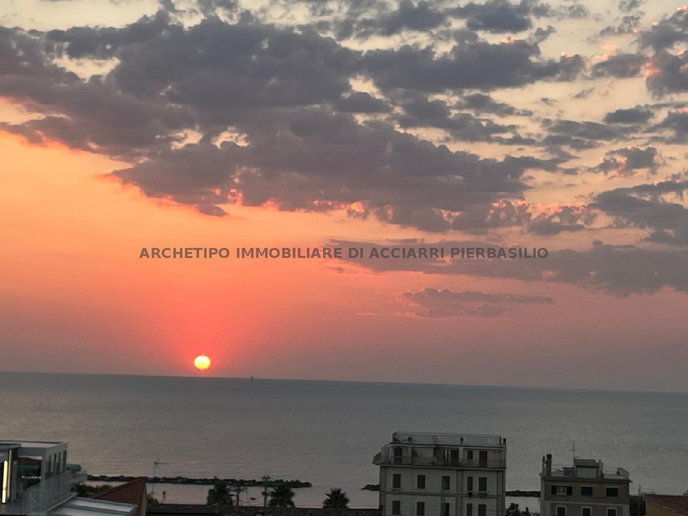 IL  MARE IN CASA - CUPRA ZONA CENTRO/RIF 355  SALE CUPRA MARITTIMA